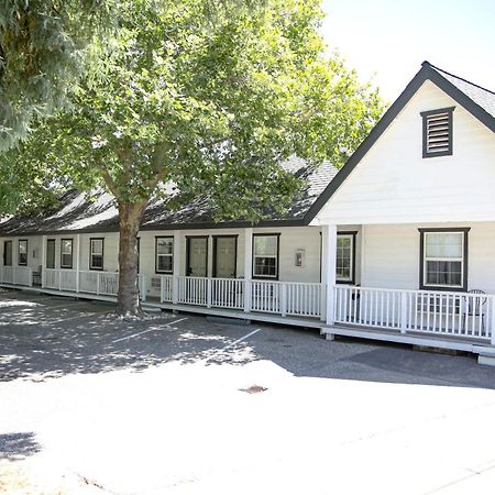 Sierra Mountain Inn グラスバレー エクステリア 写真