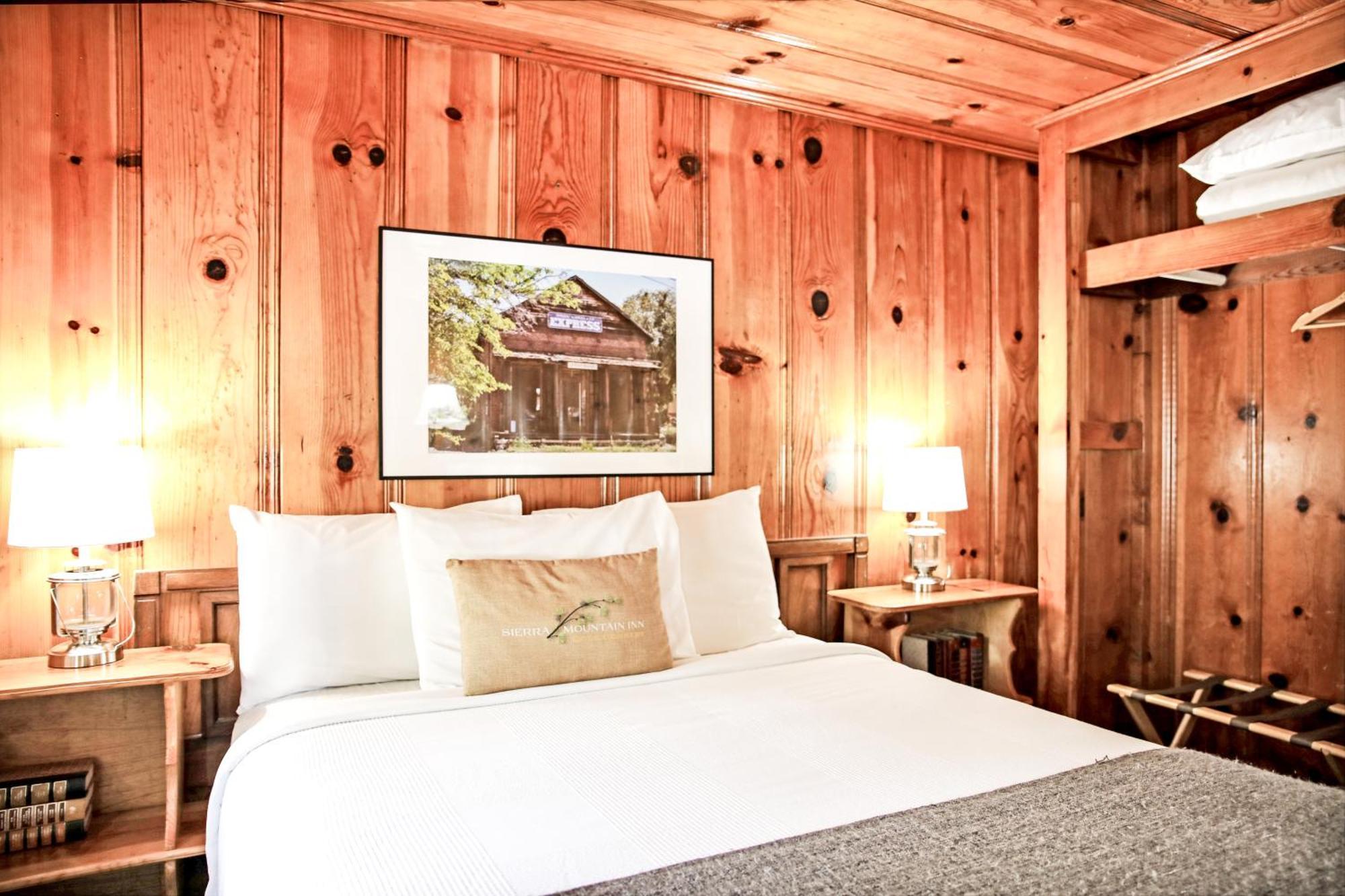 Sierra Mountain Inn グラスバレー エクステリア 写真